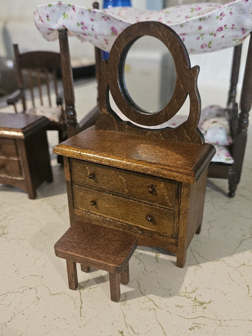Miniature Dollhouse Furniture